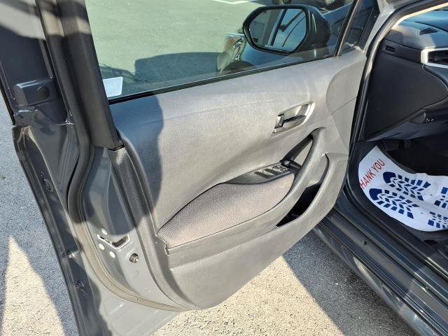 Used 2025 Toyota Corolla LE FWD image 8