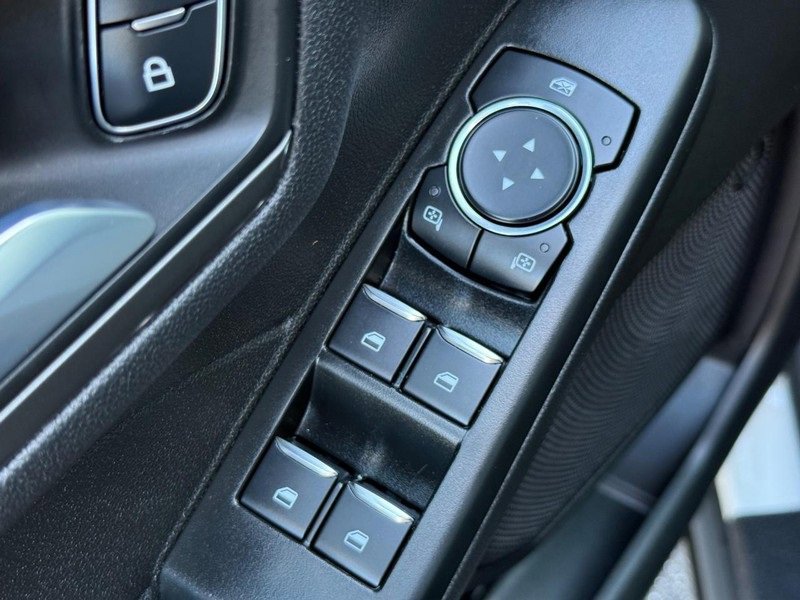 Certified 2023 Ford Escape SE image 21