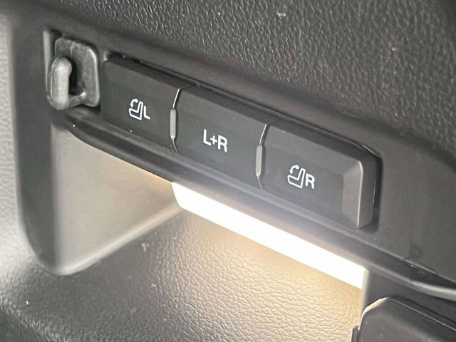 Certified 2023 Ford Explorer ST w/ Equipment Group 401A image 13