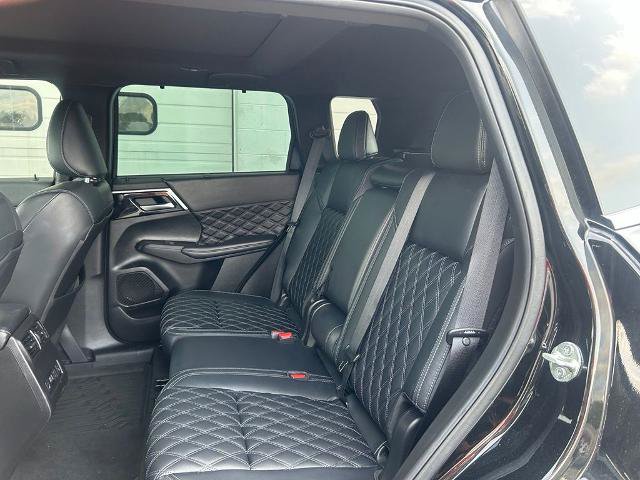Used 2023 Mitsubishi Outlander SEL Black Edition AWD/4WD image 22
