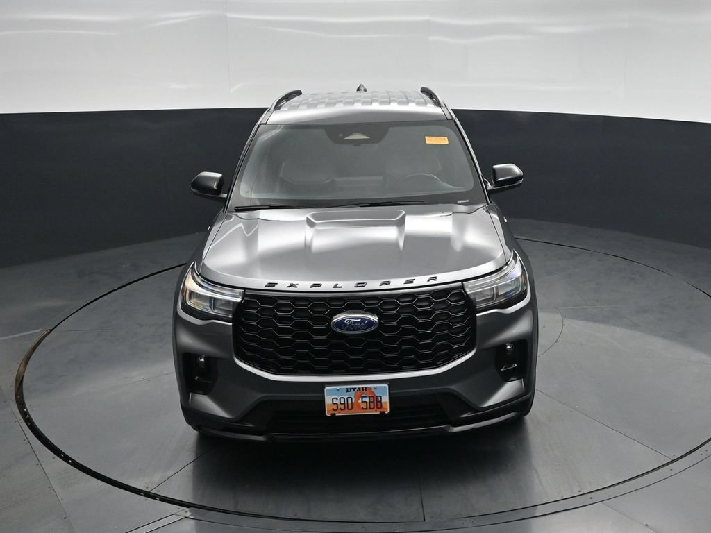 Certified 2025 Ford Explorer ST-Line w/ ST-Line Street Pack AWD/4WD image 35