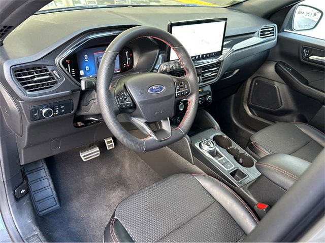 Certified 2024 Ford Escape ST-Line w/ Tech Pack #1 image 9