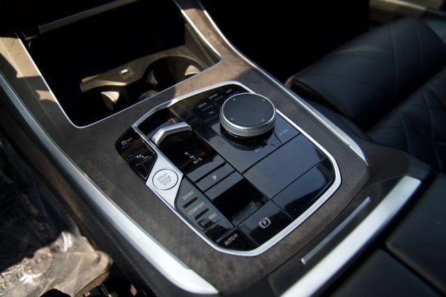Used 2024 BMW X5 sDrive40i w/ Premium Package RWD image 21