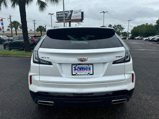 Used 2025 Cadillac XT4 Sport FWD image 4