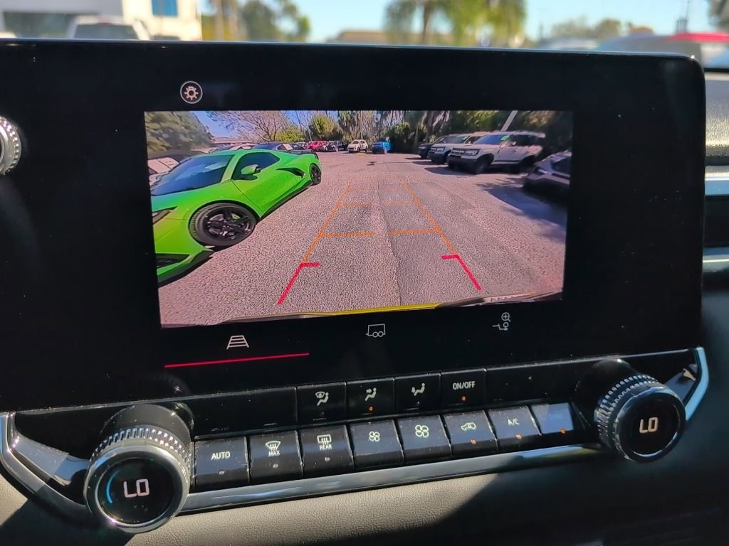 Used 2024 GMC Canyon Elevation w/ Convenience Package image 16