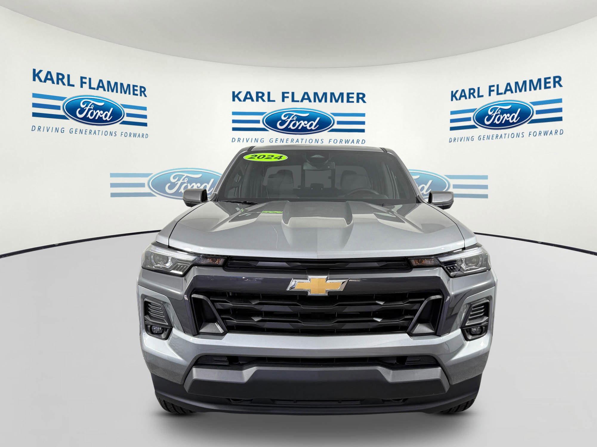Used 2024 Chevrolet Colorado LT w/ LT Convenience Package III image 6