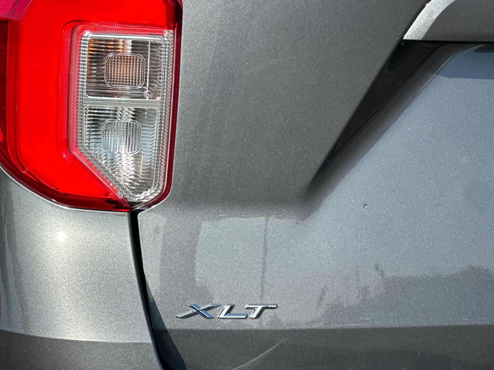 Certified 2022 Ford Explorer XLT w/ Equipment Group 202A image 29