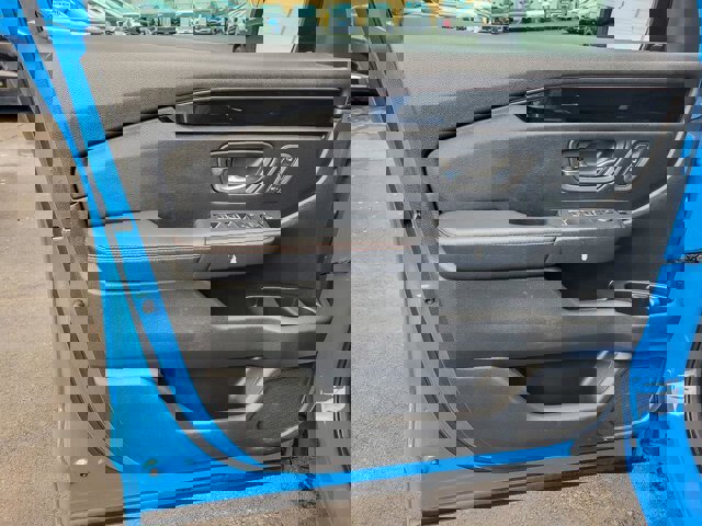 Used 2025 Honda Pilot TrailSport image 24