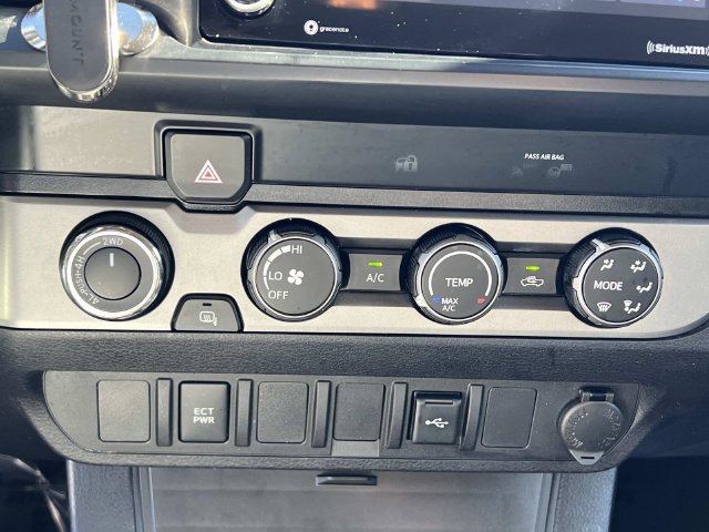 Used 2020 Toyota Tacoma SR AWD/4WD image 20