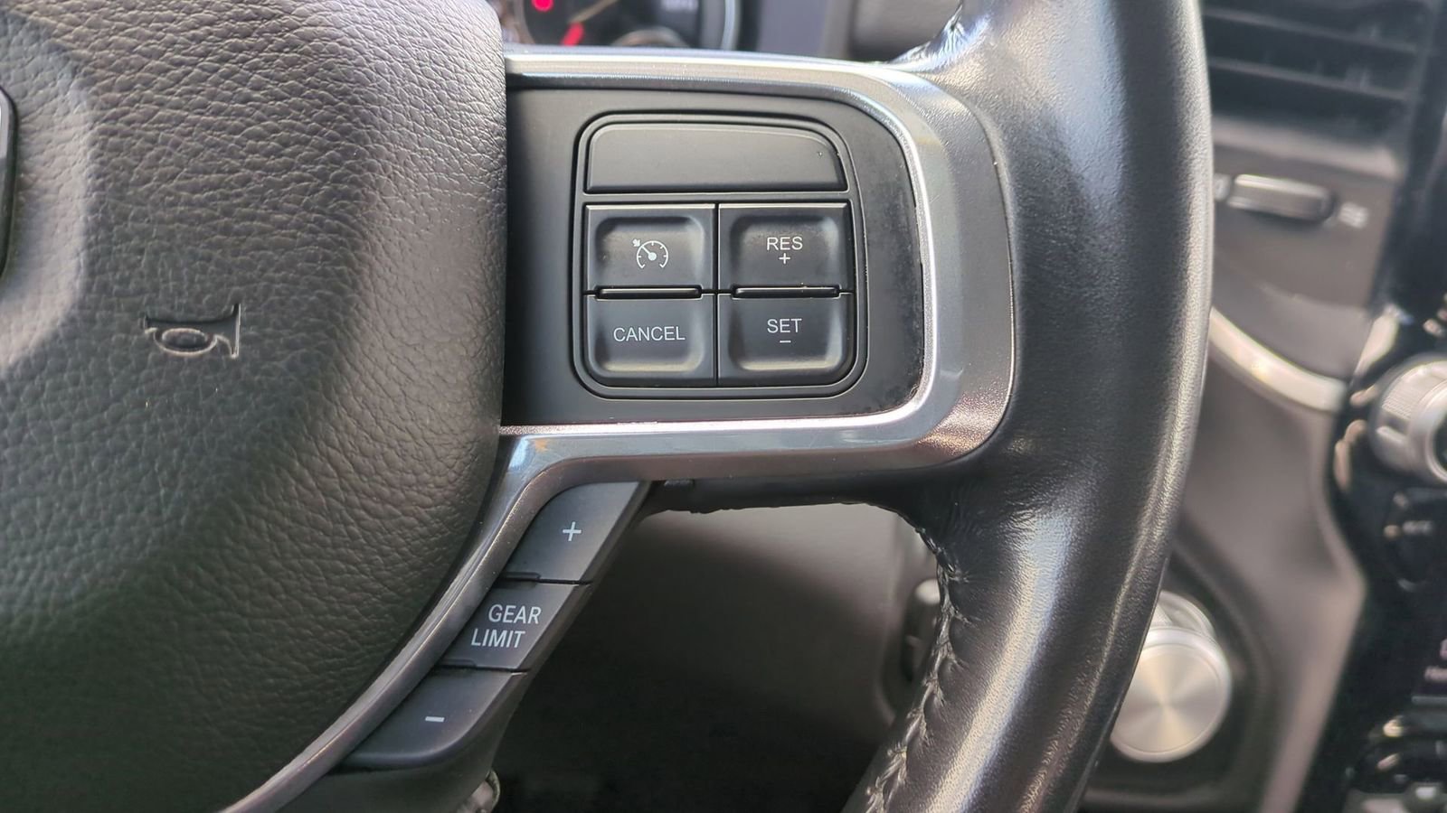 Used 2022 RAM 2500 Laramie w/ Night Edition image 30