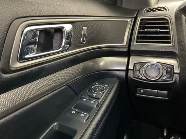 Certified 2019 Ford Explorer XLT w/ Equipment Group 202A image 21