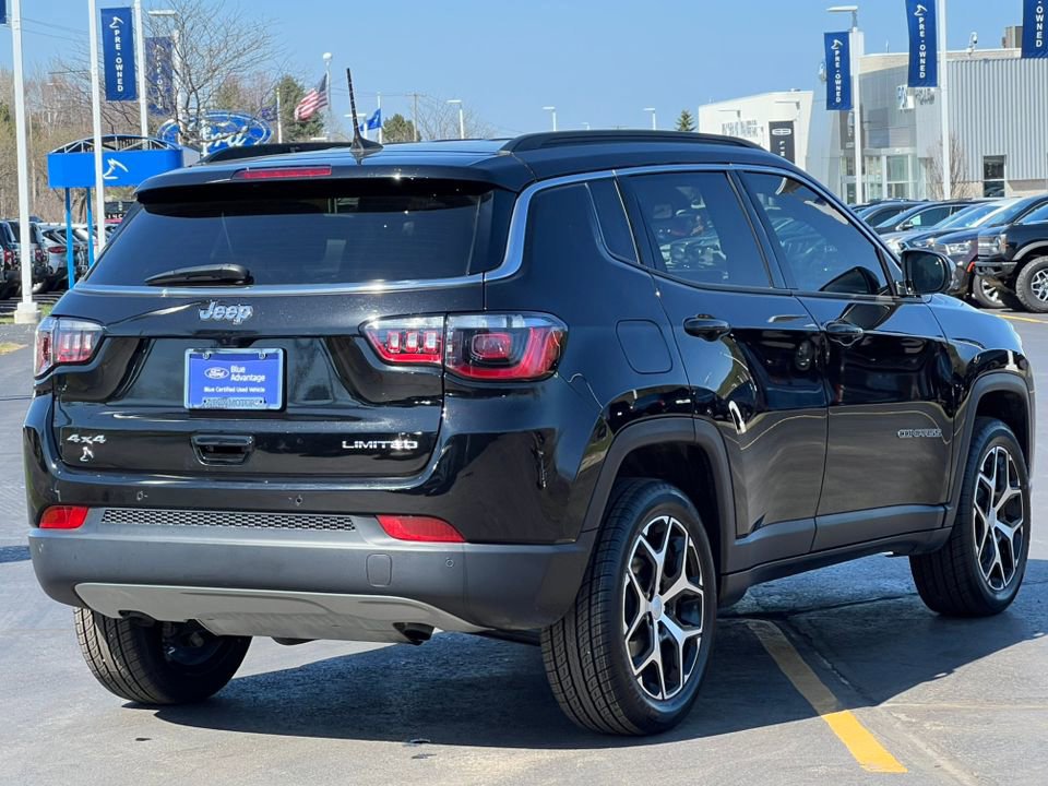 Used 2024 Jeep Compass Limited AWD/4WD image 2