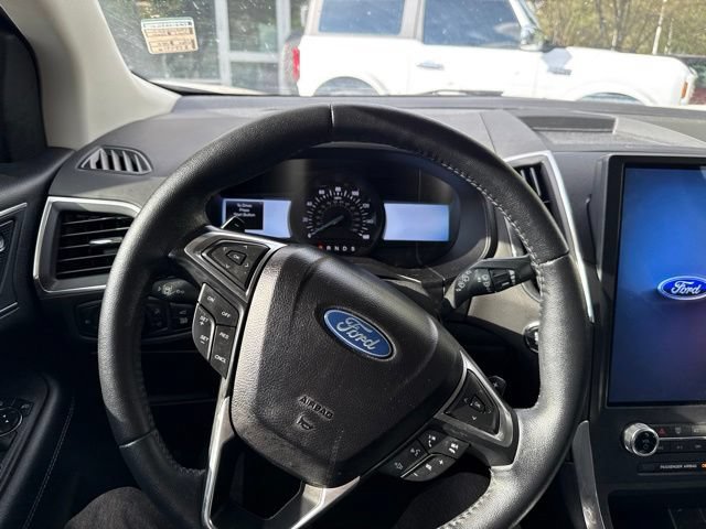 Certified 2023 Ford Edge Titanium w/ Class II Trailer Tow Package AWD/4WD image 13