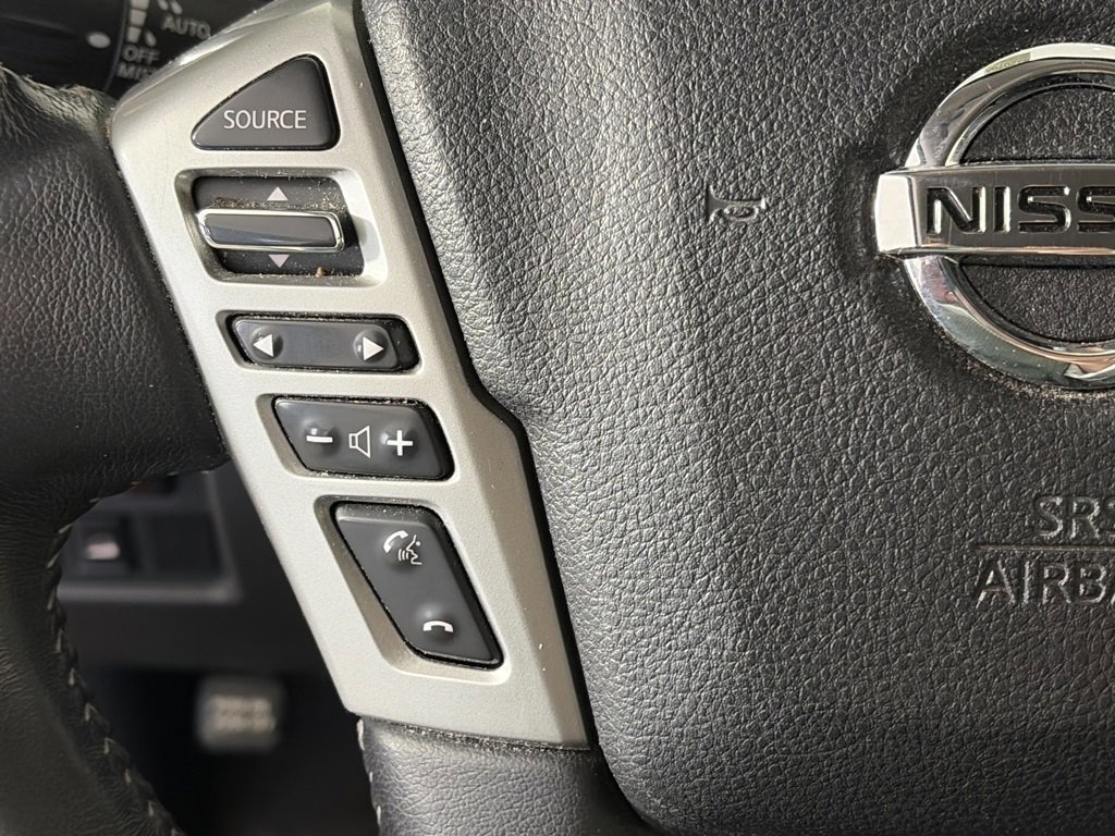 Used 2017 Nissan Titan PRO-4X image 17