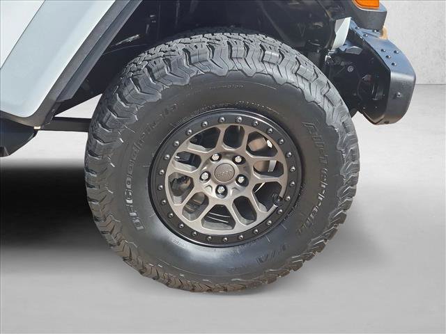 Used 2022 Jeep Wrangler Unlimited Rubicon w/ Xtreme Recon 35" Tire Package AWD/4WD image 24