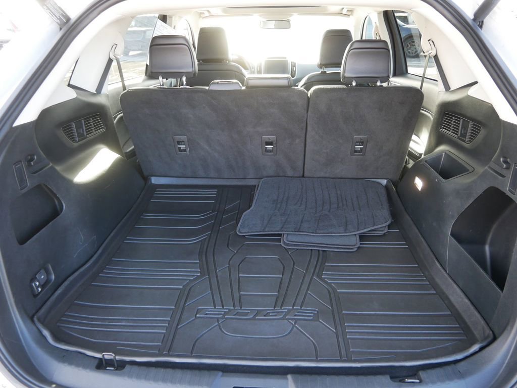 Certified 2022 Ford Edge SEL w/ Convenience Package image 8