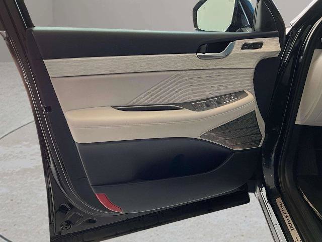 Used 2023 Hyundai Palisade Calligraphy w/ Cargo Package AWD/4WD image 15
