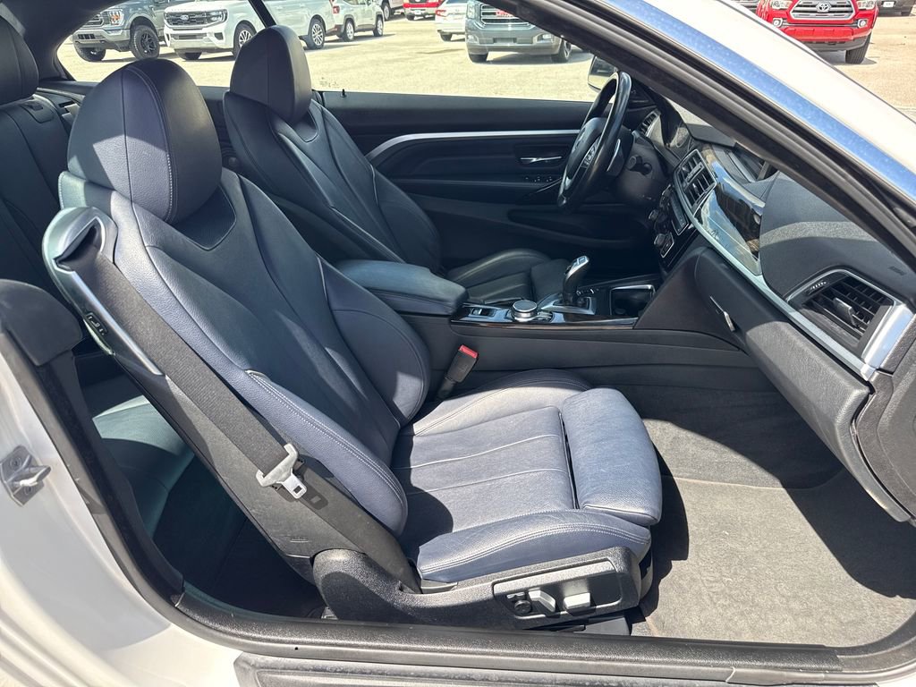 Used 2018 BMW 430i Convertible image 26