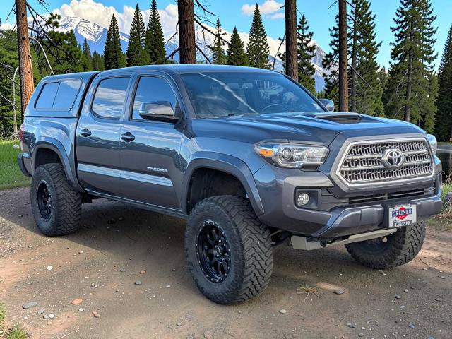 Certified 2025 Ford Maverick Lariat AWD/4WD image 31
