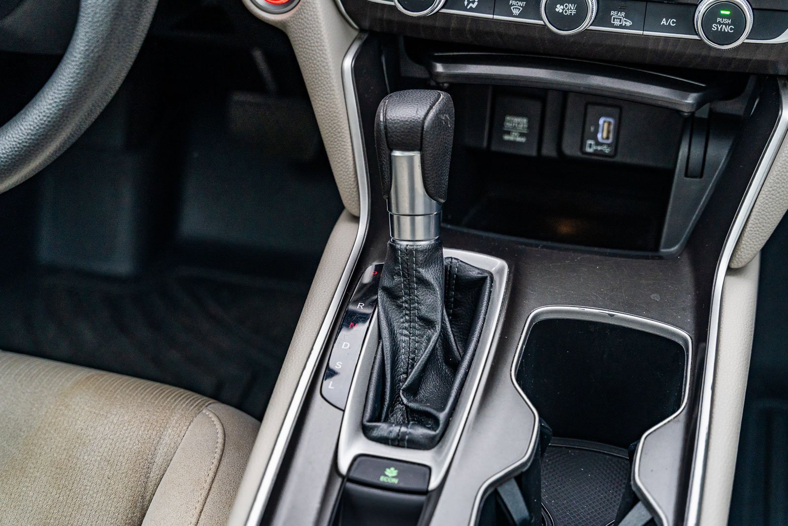 Used 2018 Honda Accord EX image 27