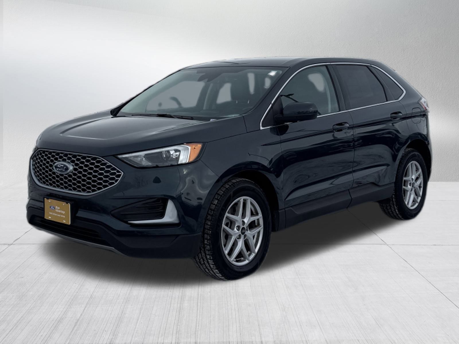 Certified 2024 Ford Edge SEL image 3