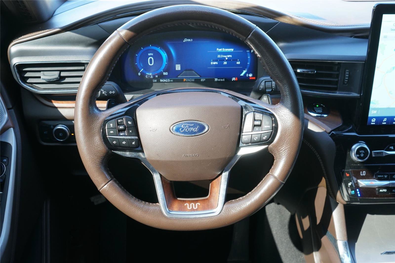 Certified 2021 Ford Explorer King Ranch w/ Premium Technology Package AWD/4WD image 25