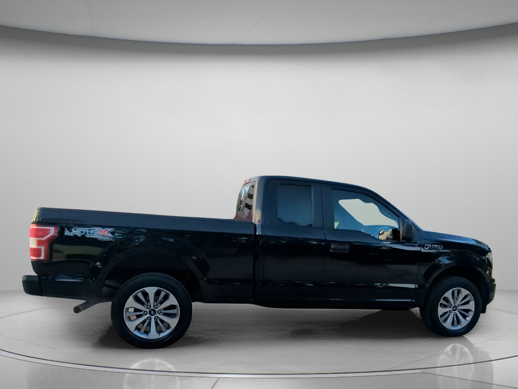 Certified 2018 Ford F150 XL w/ Equipment Group 101A Mid AWD/4WD image 31