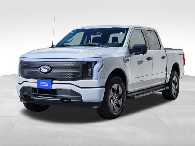 Certified 2024 Ford F150 Lightning XLT AWD/4WD image 4