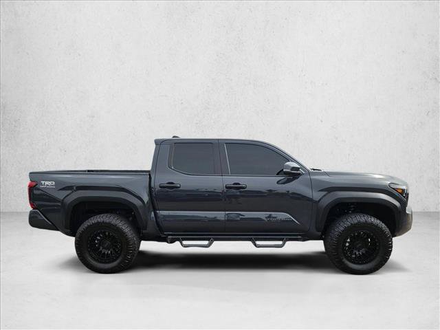 Used 2024 Toyota Tacoma TRD Off-Road w/ TRD Off Road Premium Package AWD/4WD image 4