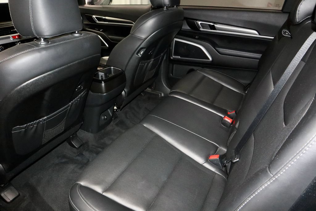 Used 2021 Kia Telluride LX AWD/4WD image 20