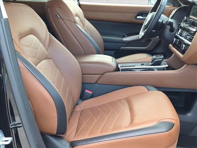 Used 2025 Nissan Pathfinder Platinum w/ Cargo Package FWD image 20
