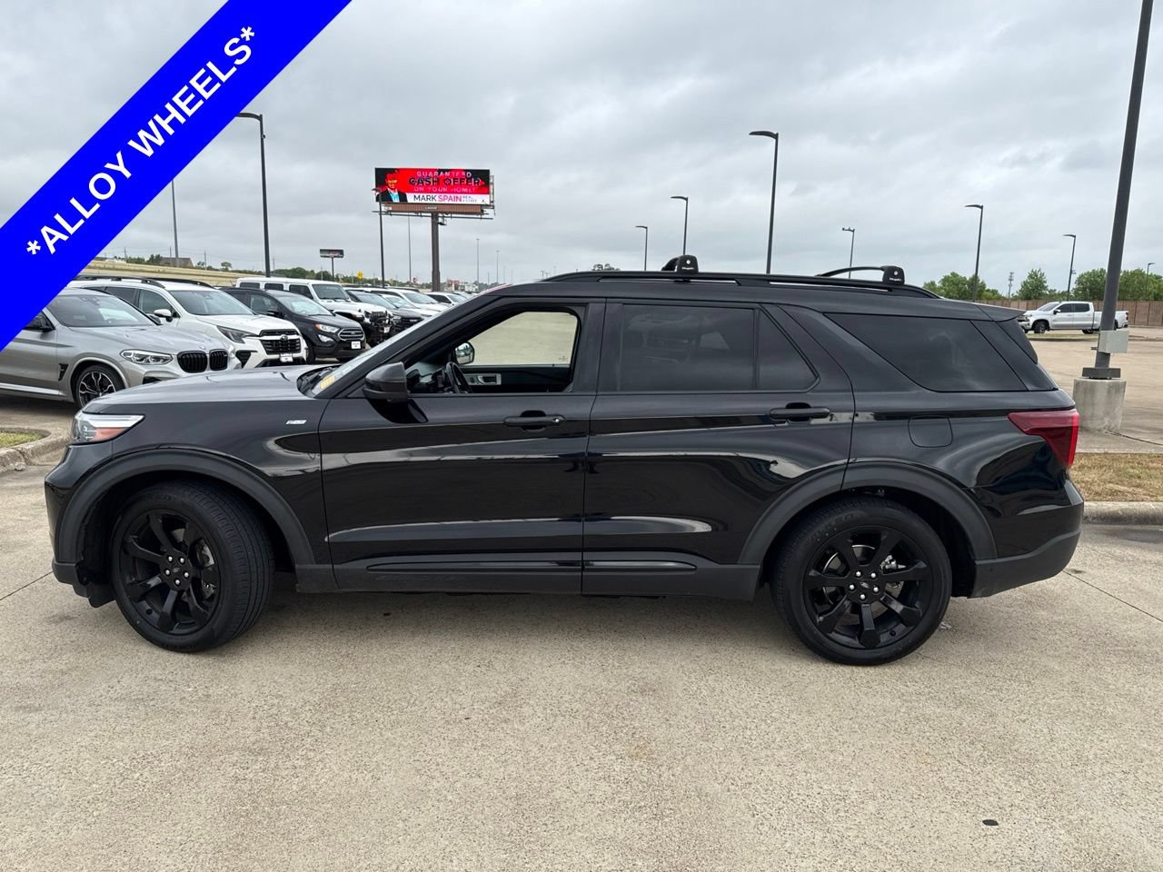 Certified 2023 Ford Explorer ST-Line w/ Class IV Trailer Tow Package RWD image 3