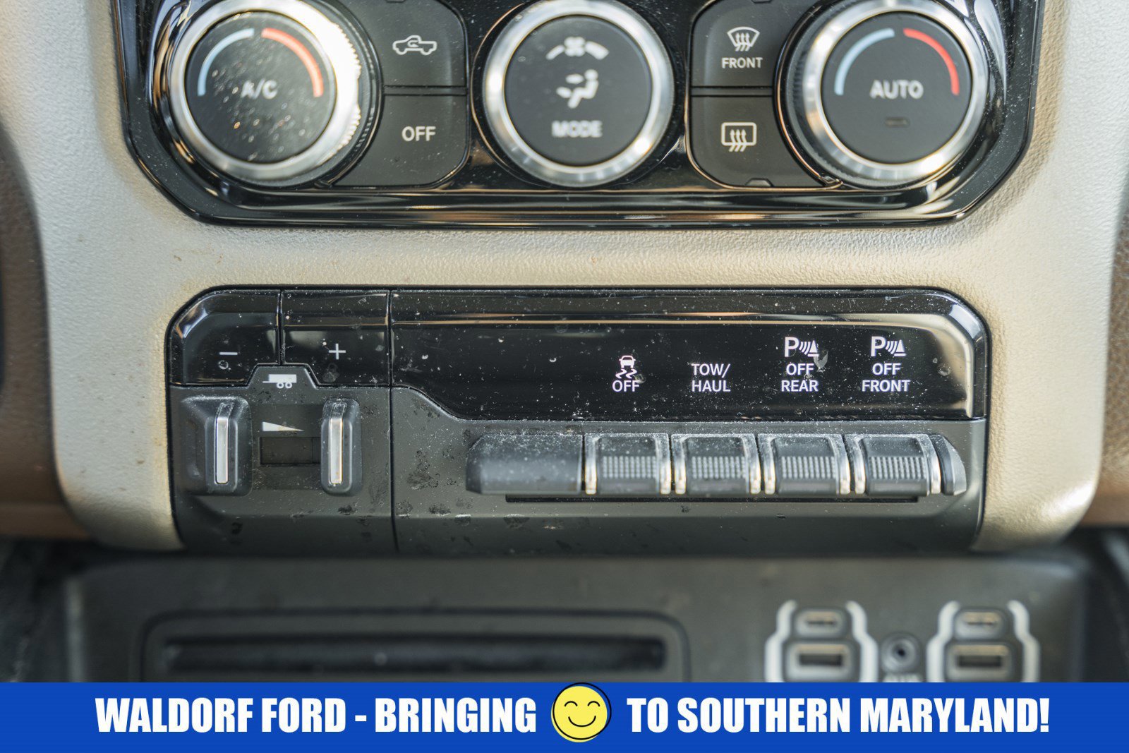 Used 2019 RAM 1500 Laramie image 28