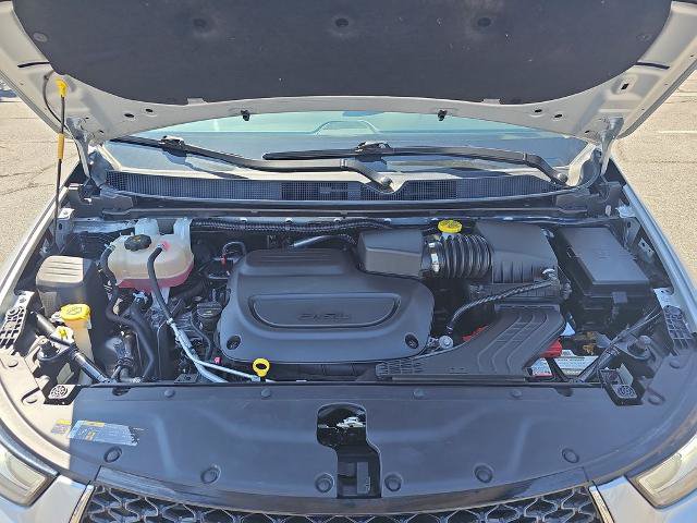 Used 2024 Chrysler Pacifica Touring-L FWD image 29