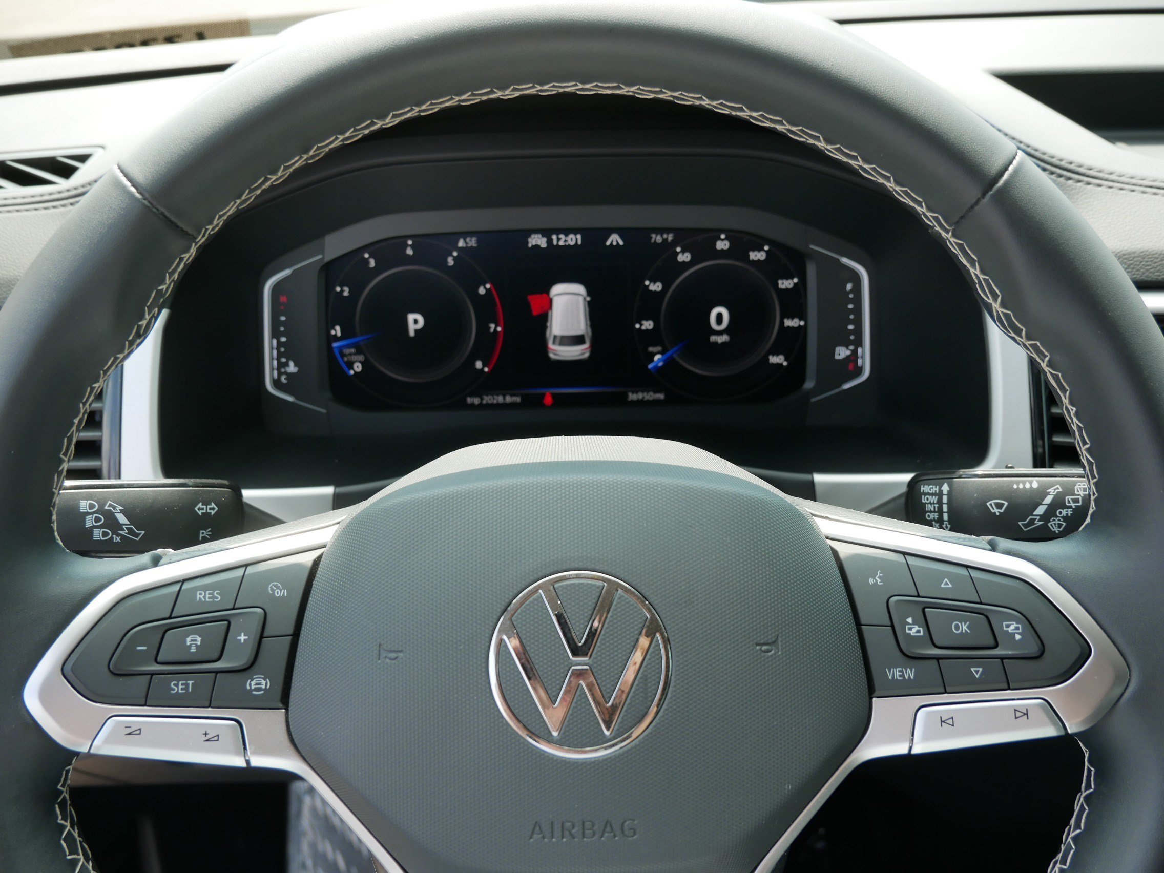 Used 2023 Volkswagen Atlas SE AWD/4WD image 25