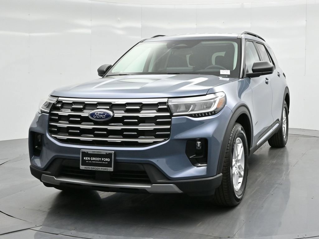 Certified 2025 Ford Explorer Active image 61