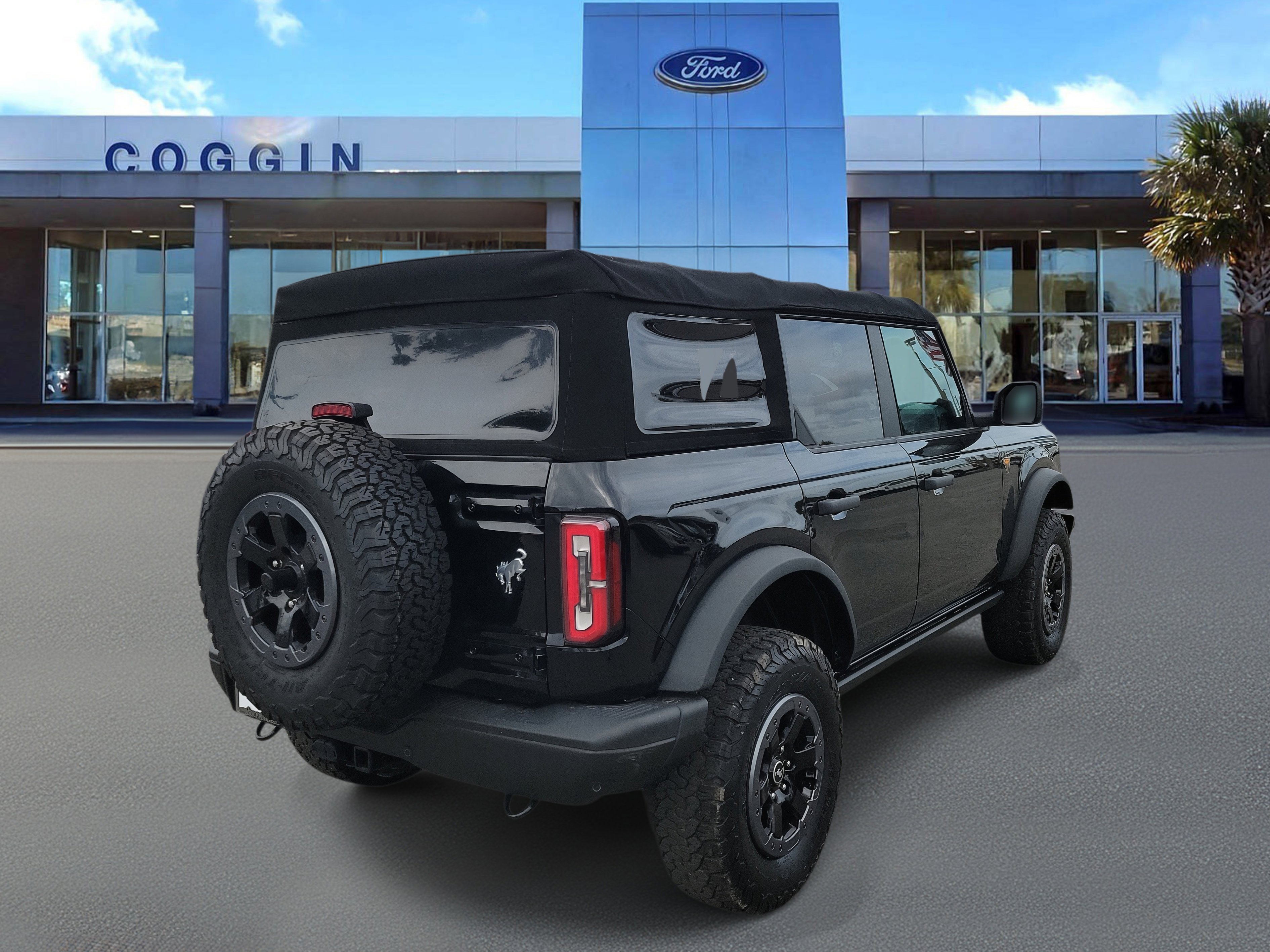 Certified 2022 Ford Bronco Badlands image 3