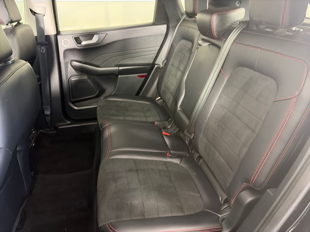 Certified 2022 Ford Escape SEL w/ SEL Stealth AWD Package image 13