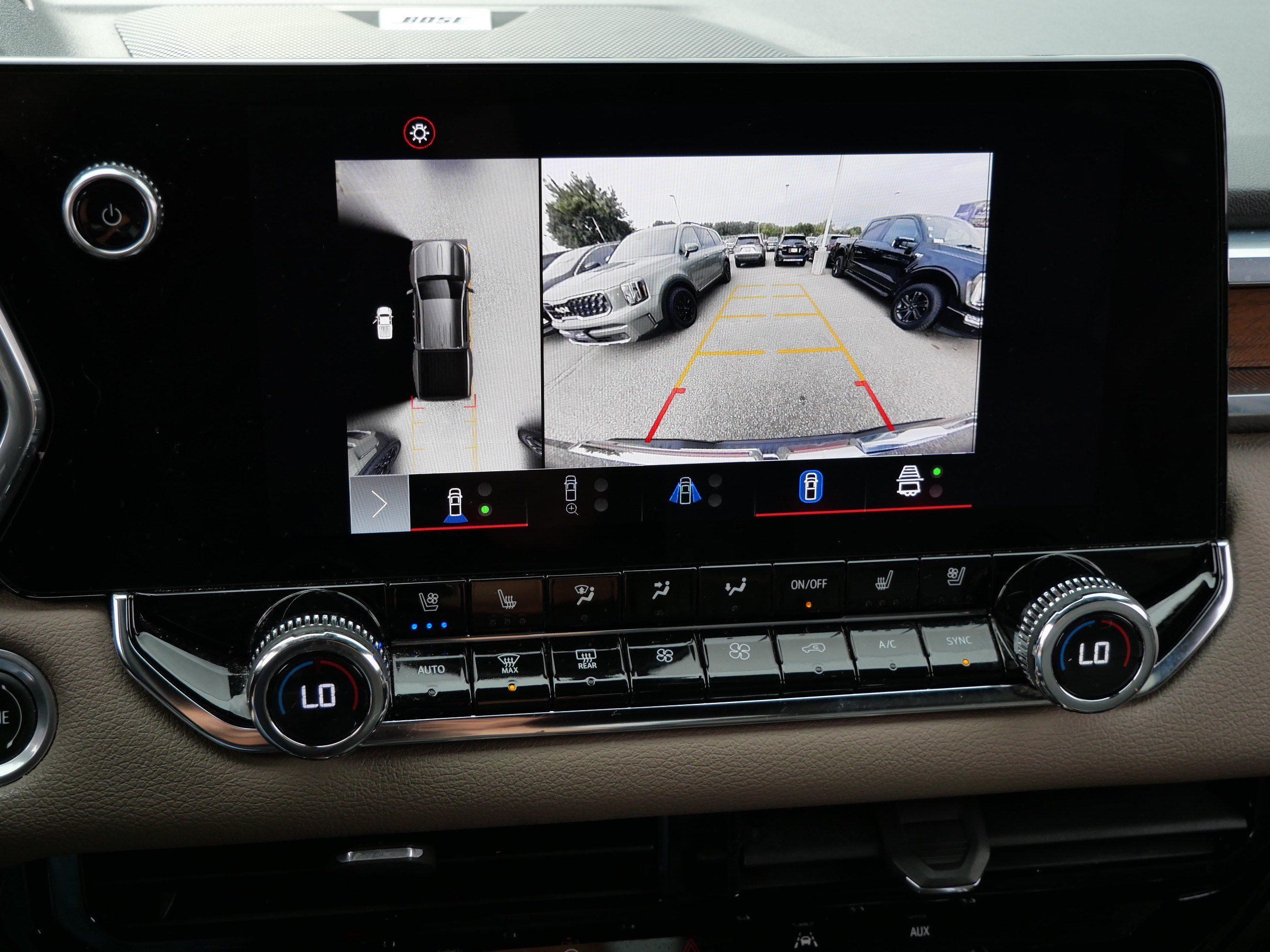 Used 2023 GMC Canyon Denali AWD/4WD image 34