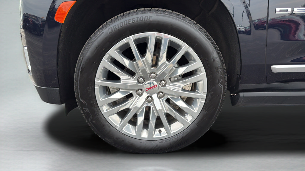 Used 2023 GMC Yukon Denali AWD/4WD image 45