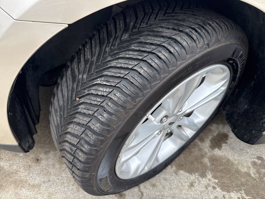 Certified 2018 Ford Taurus SE image 48