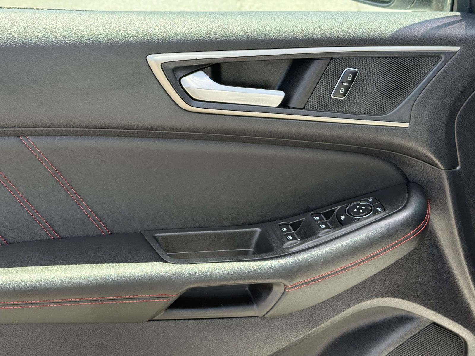 Certified 2022 Ford Edge ST-Line AWD/4WD image 16