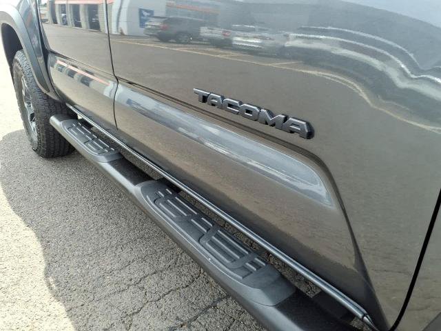 Used 2023 Toyota Tacoma TRD Off-Road AWD/4WD image 10