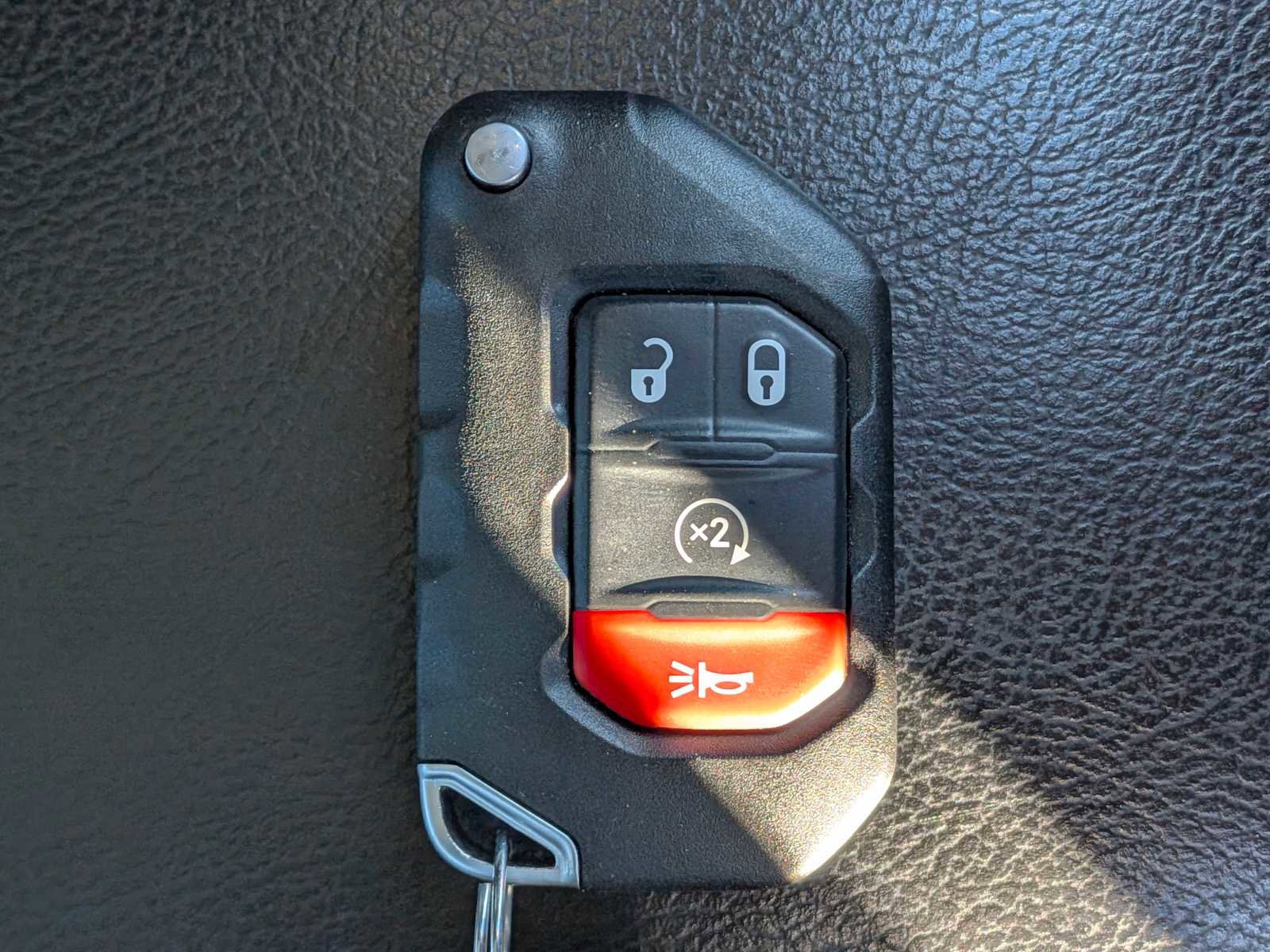 Used 2021 Jeep Gladiator Mojave w/ Uconnect 4C Nav & Sound Group AWD/4WD image 27