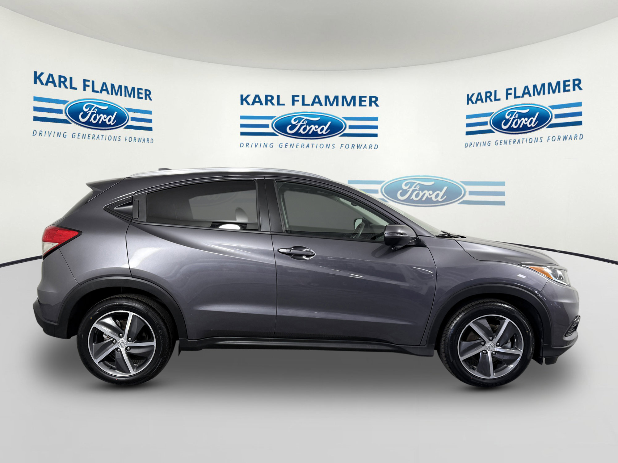 Used 2021 Honda HR-V EX image 2