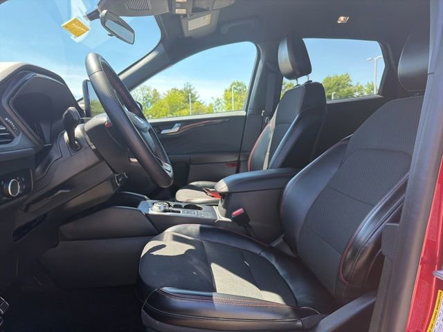 Certified 2024 Ford Escape ST-Line AWD/4WD image 24