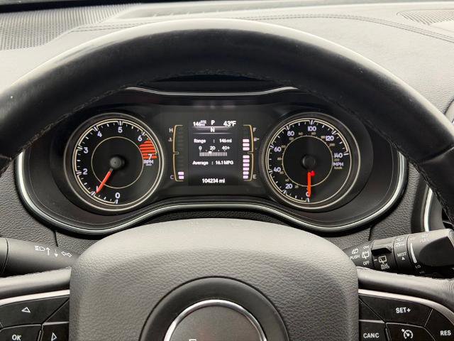 Used 2019 Jeep Cherokee Latitude Plus w/ Cold Weather Group image 17