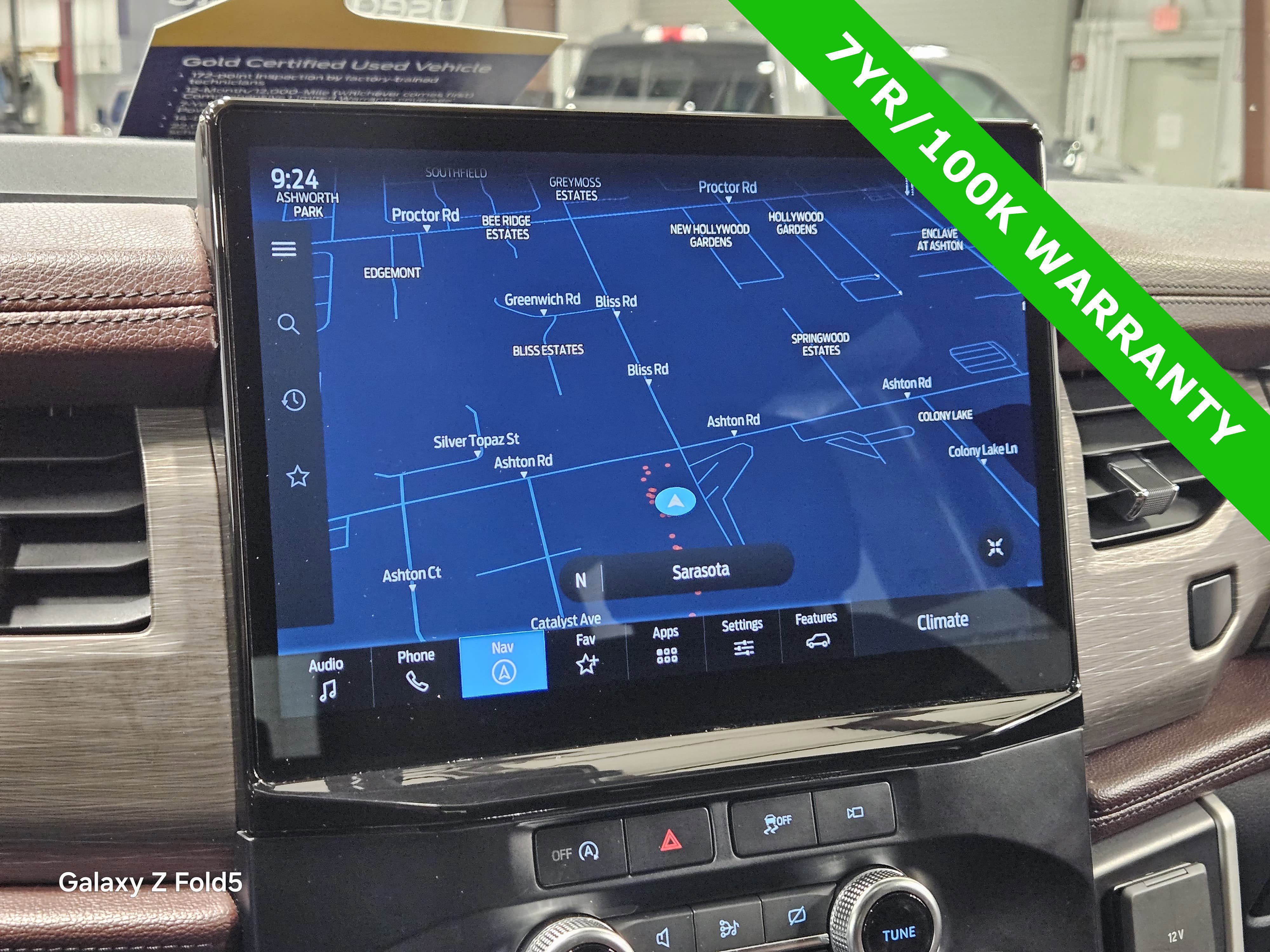 Certified 2024 Ford Expedition Limited image 34