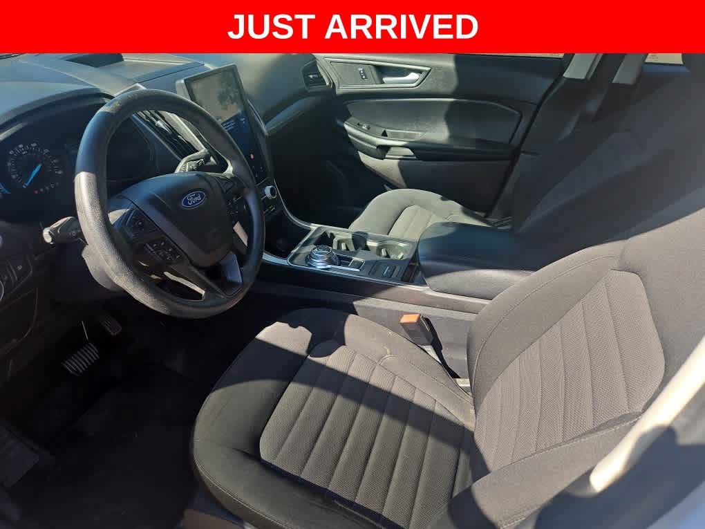 Certified 2022 Ford Edge SE w/ Black Appearance Package AWD/4WD image 10