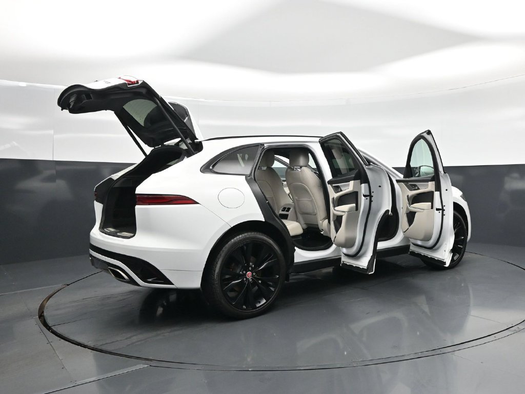 Used 2023 Jaguar F-PACE R-Dynamic S AWD/4WD image 5